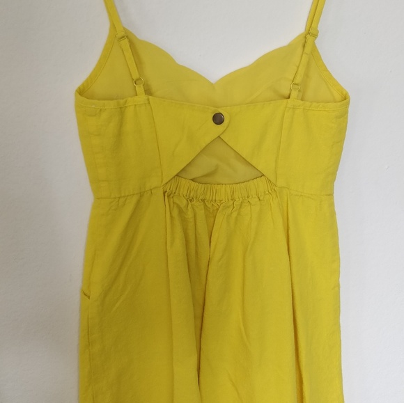 UO COPE yellow scalloped dress with pockets - Picture 2 of 8
